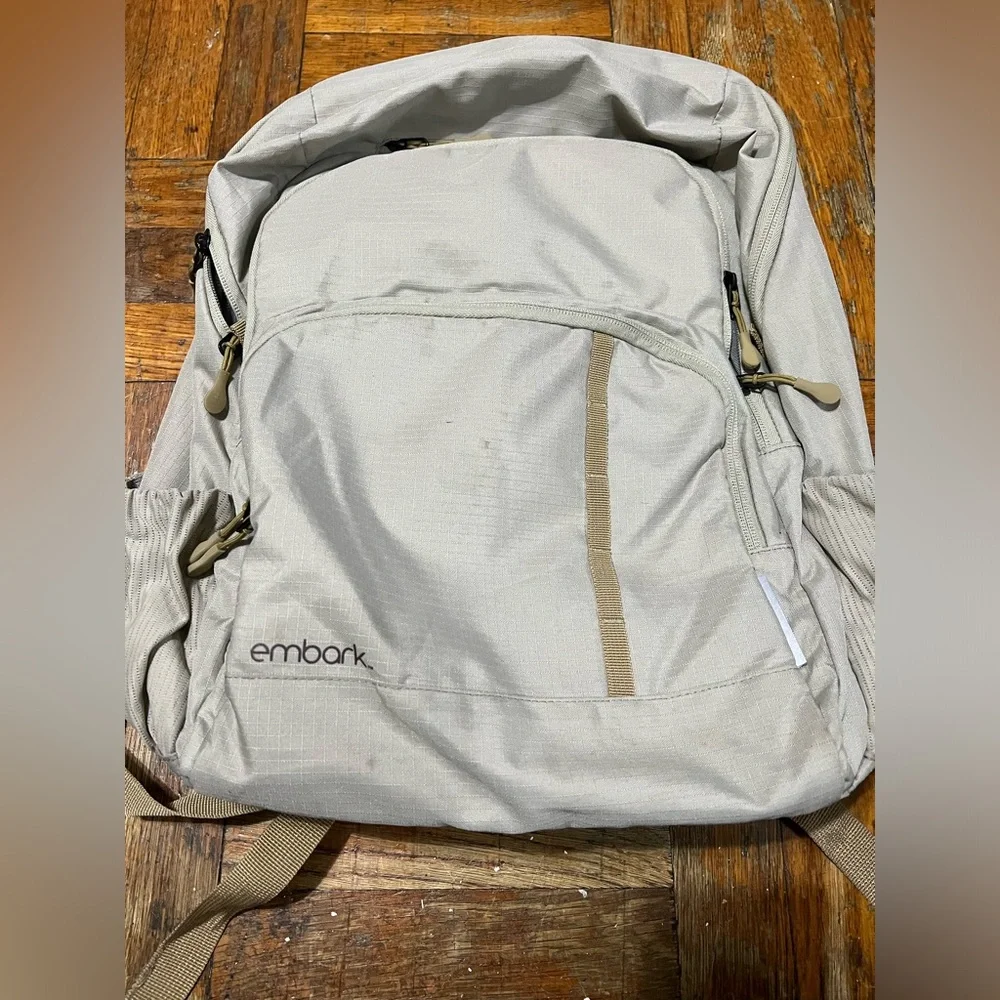 Backpack - Picture 1 of 3